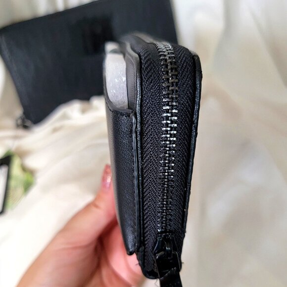 2 Badgley Mischka Black Quilted Wallet/Wristlet w/ Phone Holder Retails $120 NWT - Picture 5 of 10